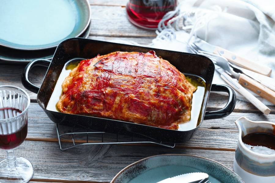 Gegrillter Hackbraten mit Wilhelm Brandenburgs BBQ-Soße Rezept - REWE.de