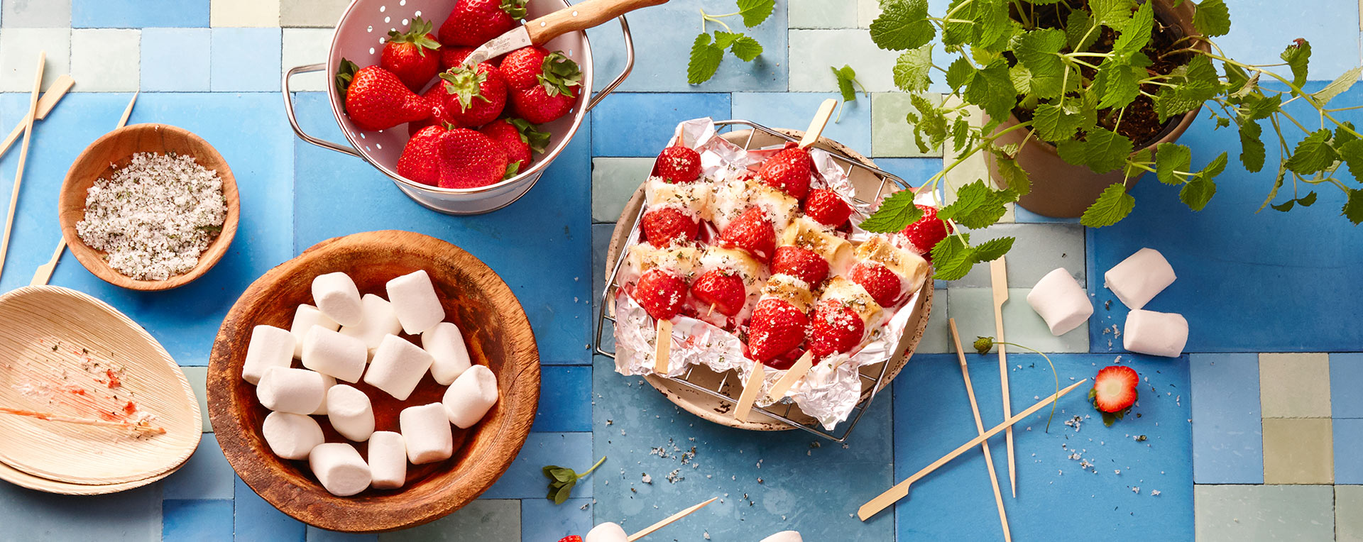 Erdbeer-Marshmallow-Spieße vom Grill | REWE Rezept